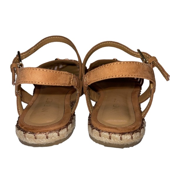 Nine West - neutral studded flats - gold / Brown - size 6 - EUC - Picture 3 of 6